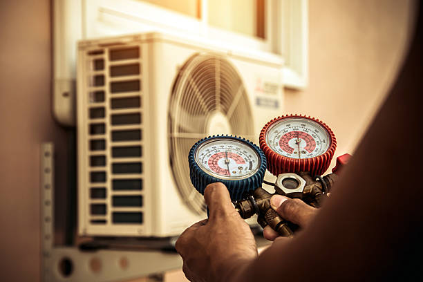 Professional Hvac technician working in Washburn, WI